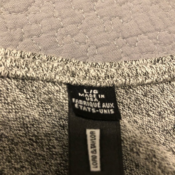 DESIGN LAB  L&T....... flowing arm sweater - Picture 5 of 8